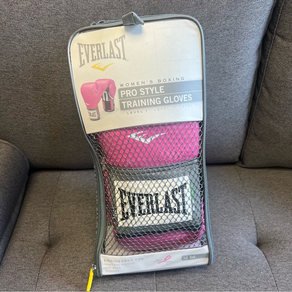 Everlasting Pro Style Exercise Training Pink Boxing Gloves Level 1 - Picture 2 of 5